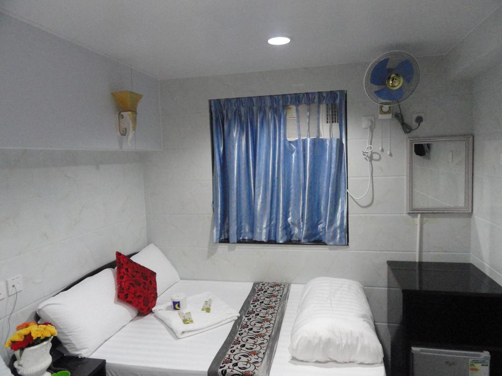 Dhillon Hotel -Guest House & Hostel Hong Kong Room photo